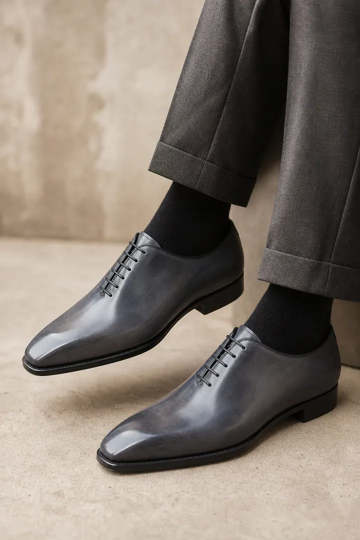 Wholecut Oxford in Grey